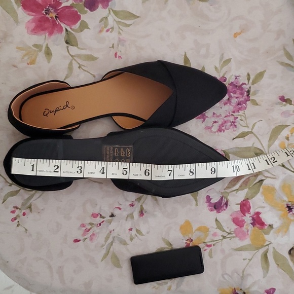 NWOT Qupid Pointed Toe Flats - Picture 4 of 4